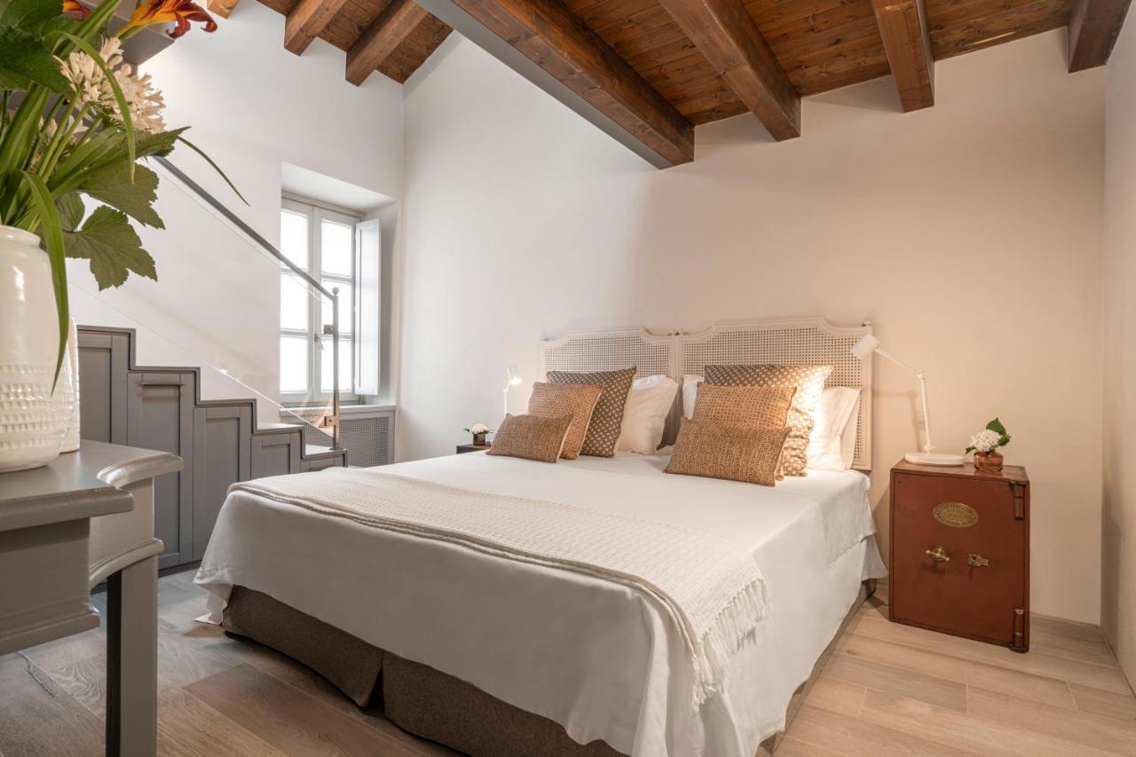 Corlo Holiday Home Lonato Luaran gambar